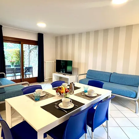 ヴィラ Spacious With Pool